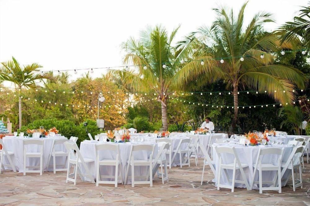 Pelican Bay Hotel ฟรีพอร์ต ภายนอก รูปภาพ