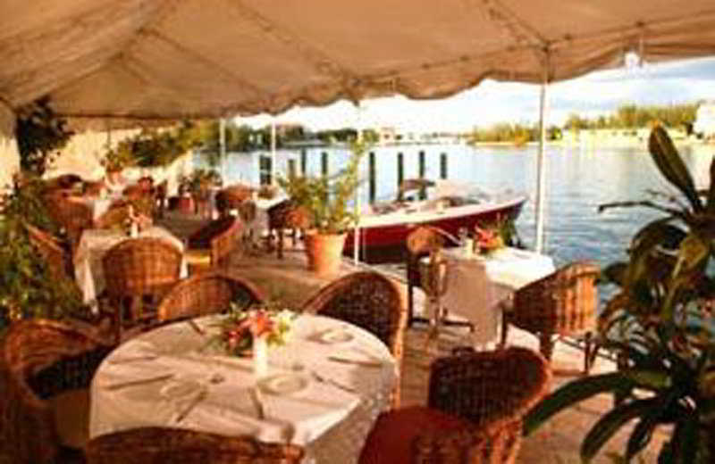 Pelican Bay Hotel ฟรีพอร์ต ร้านอาหาร รูปภาพ