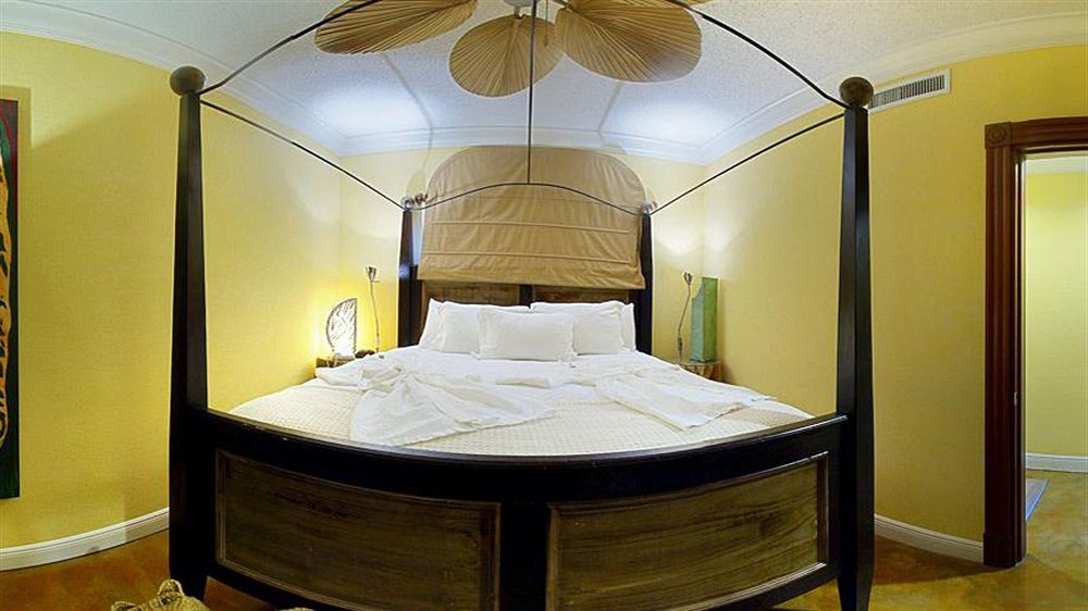 Pelican Bay Hotel ฟรีพอร์ต ภายนอก รูปภาพ